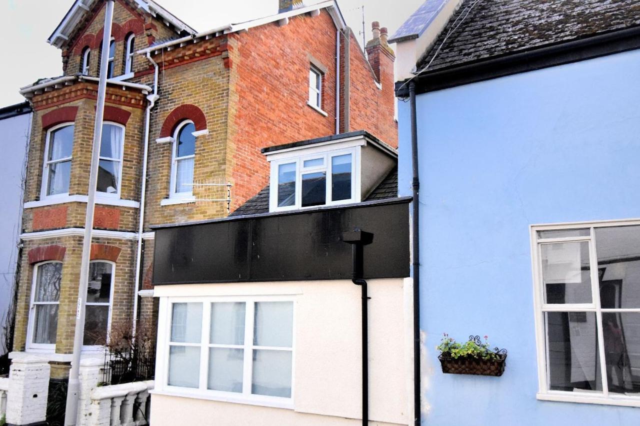 The Retreat Apartment Lyme Regis Exterior photo